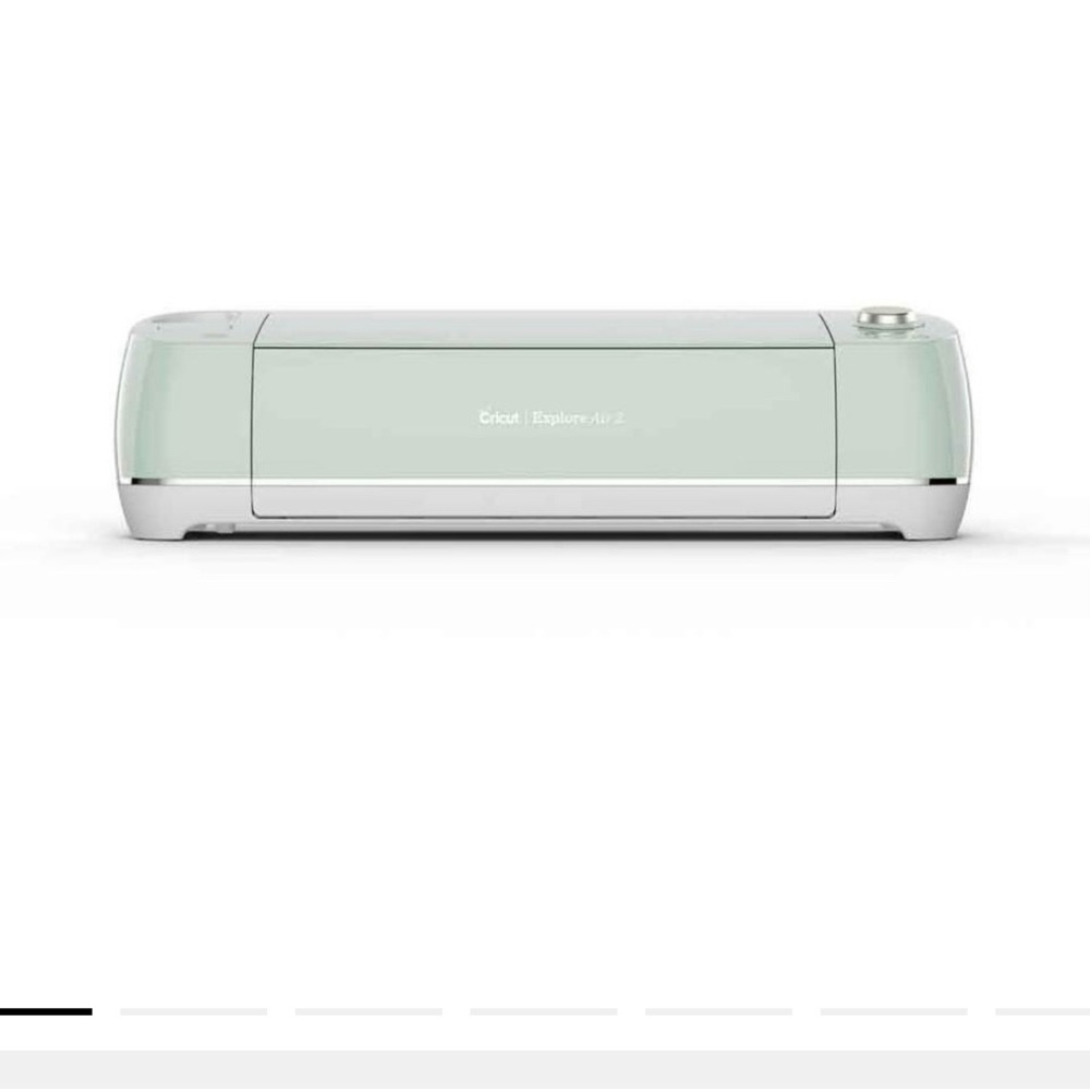 Cricut Explore Air 2 and materials!